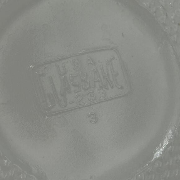 Vintage Pyrex Milk Glass Divided Dish - 1.5 Quart - Picture 2 of 8